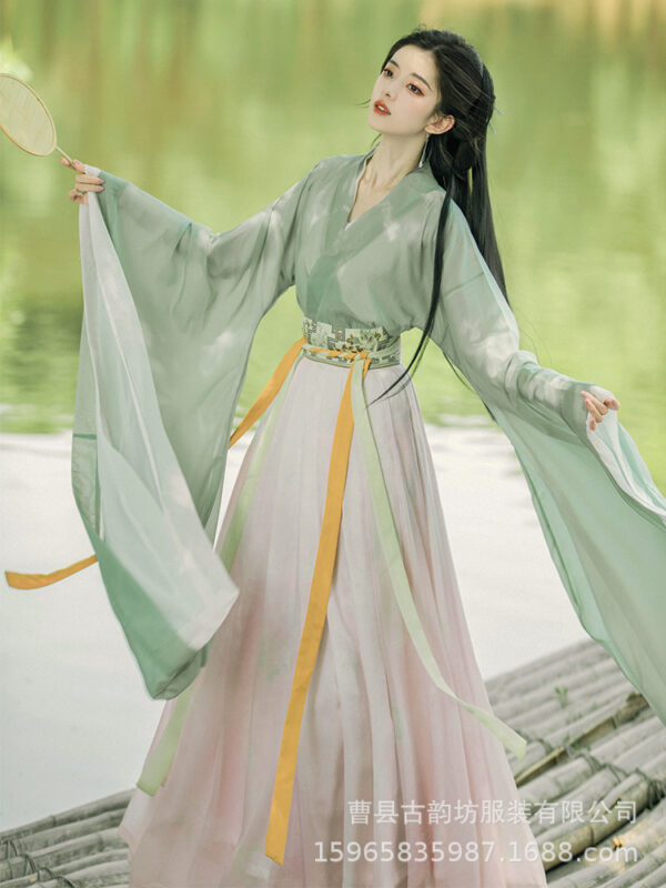 waist length skirt hanfu from the wei, jin, southern and northern dynasties