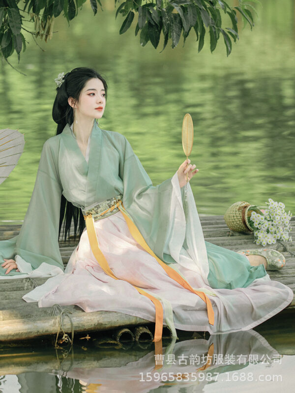 waist length skirt hanfu from the wei, jin, southern and northern dynasties